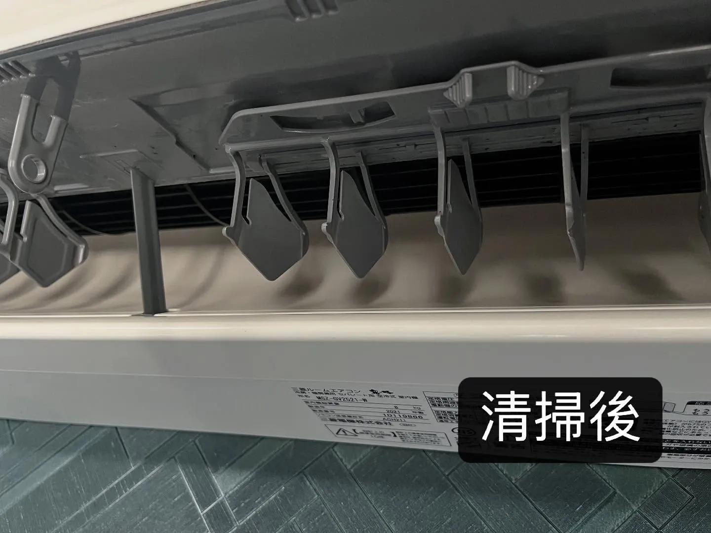 こんにちは 😊今回はトイレの簡単なお手入れ方法を紹介したいと...